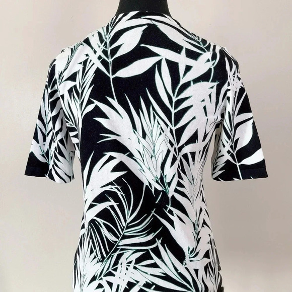 Talbots Tropical Leaf Fern Short Sleeve Button Sweater - Picture 3 of 16